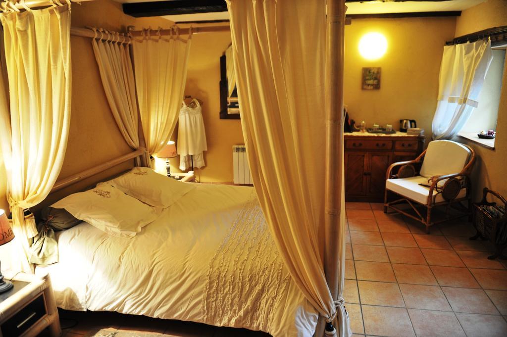 Chambres D'Hotes Le Puits D'Amour Mirandol-Bourgnounac Exterior foto